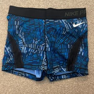 Nike Pros size medium